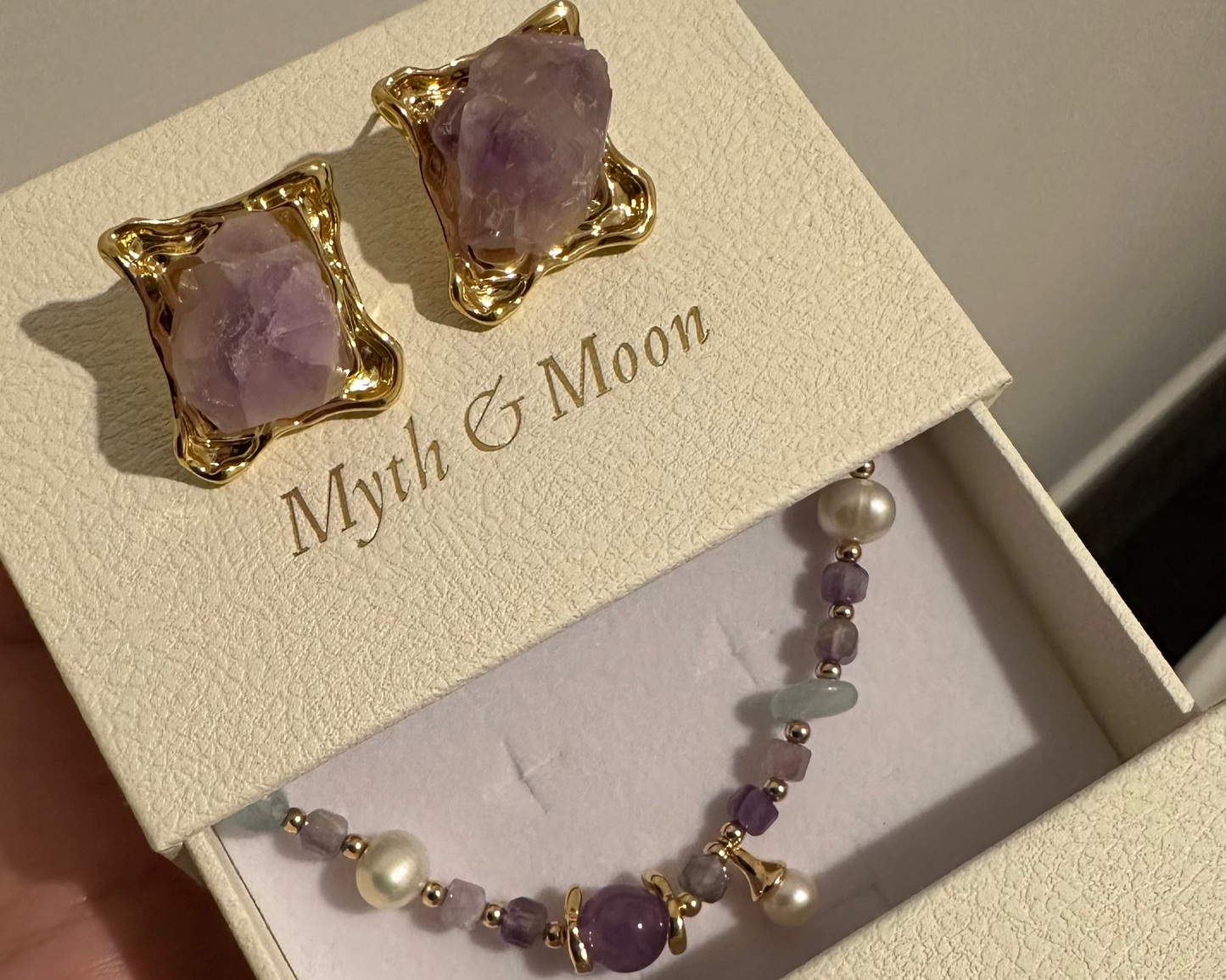 Calm & Spirit Protector Stone : Amethyst Stud Earrings Gold-Plated Silver