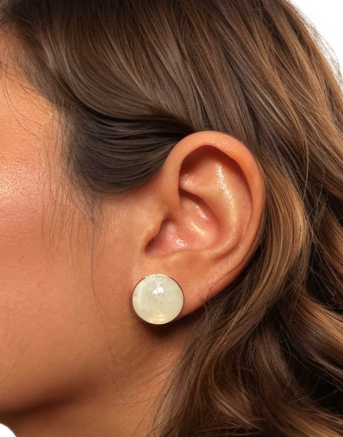 Serene Blue Pastel: Double-Sided Round Stud Earrings in Gold-Plated Silver
