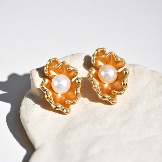 Grace & Glow Stud Earrings 18K Gold-Plated Silver Shell